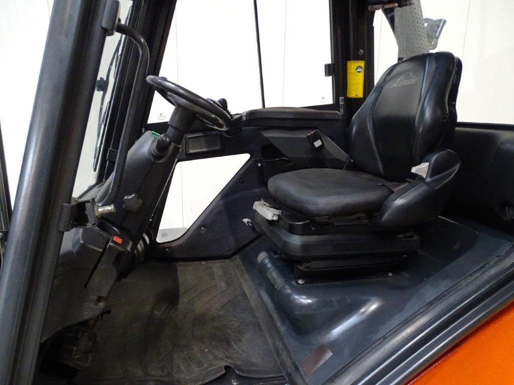 Diesel forklift Linde H30D - TRIPLEX: picture 7