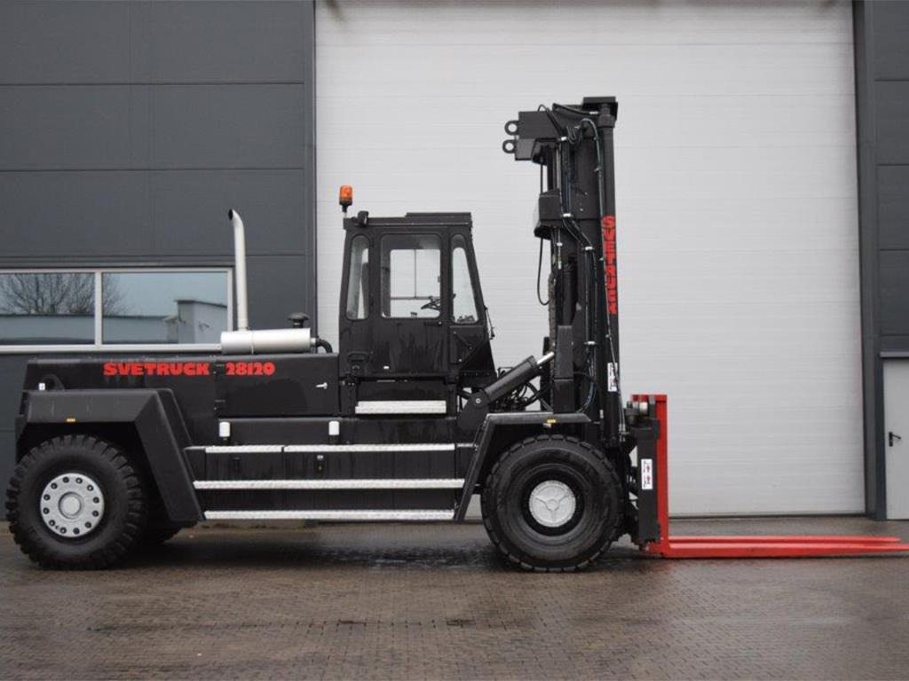 Svetruck 28120-45 - FREIHUB - Diesel forklift: picture 3 Svetruck 28120-45 - FREIHUB - Diesel forklift: picture 3