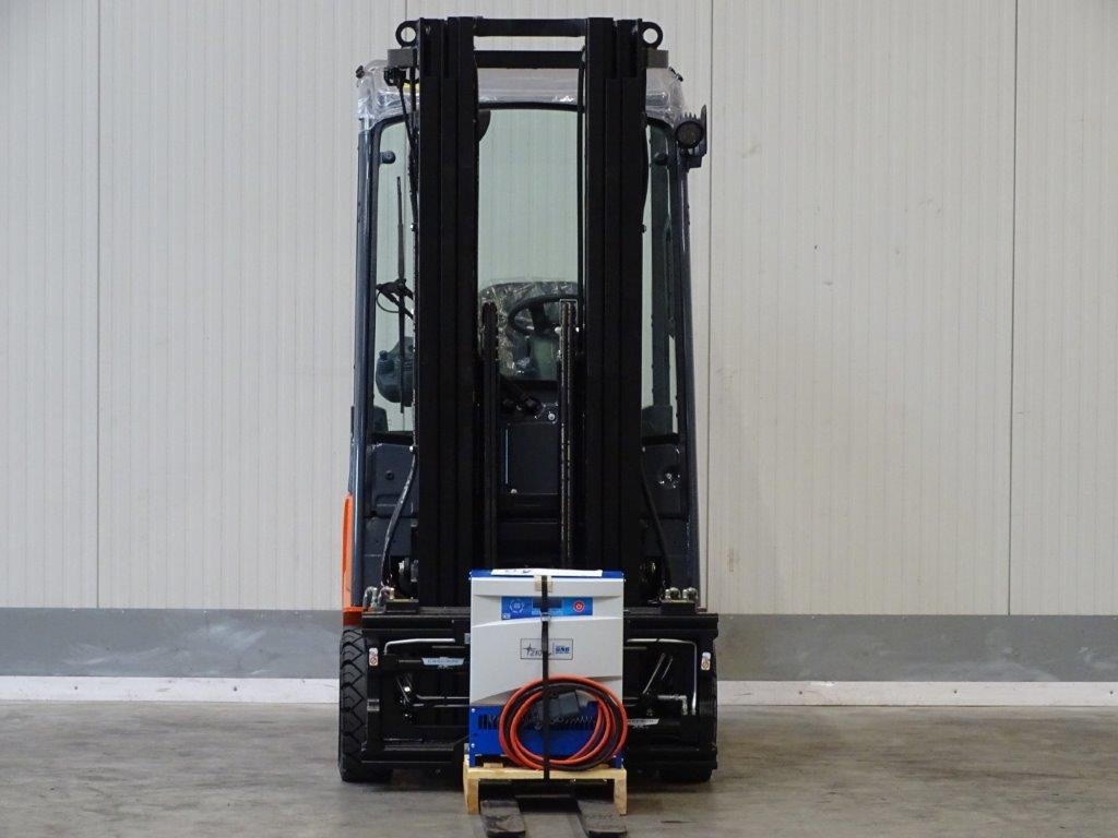 Toyota 8FBEK16T - DEMO - TRIPLEX - Electric forklift: picture 5 Toyota 8FBEK16T - DEMO - TRIPLEX - Electric forklift: picture 5