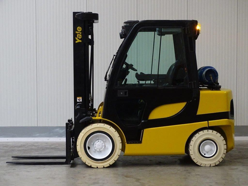 Yale GLP30VX - TRIPLEX - Forklift: picture 3 Yale GLP30VX - TRIPLEX - Forklift: picture 3