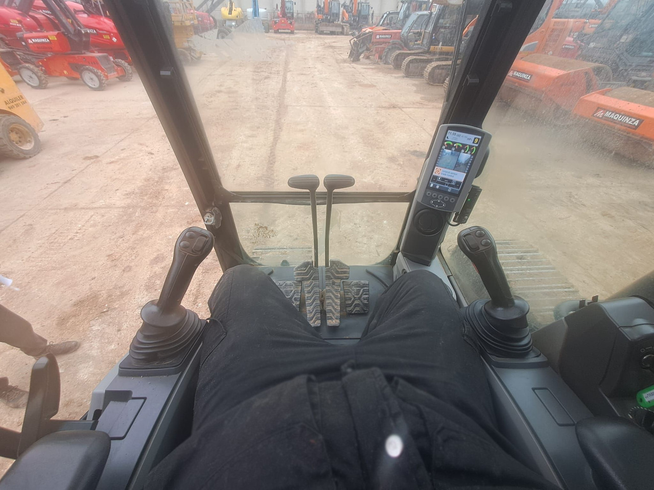 Crawler excavator CATERPILLAR 323FLN IHC: picture 16 Crawler excavator CATERPILLAR 323FLN IHC: picture 16