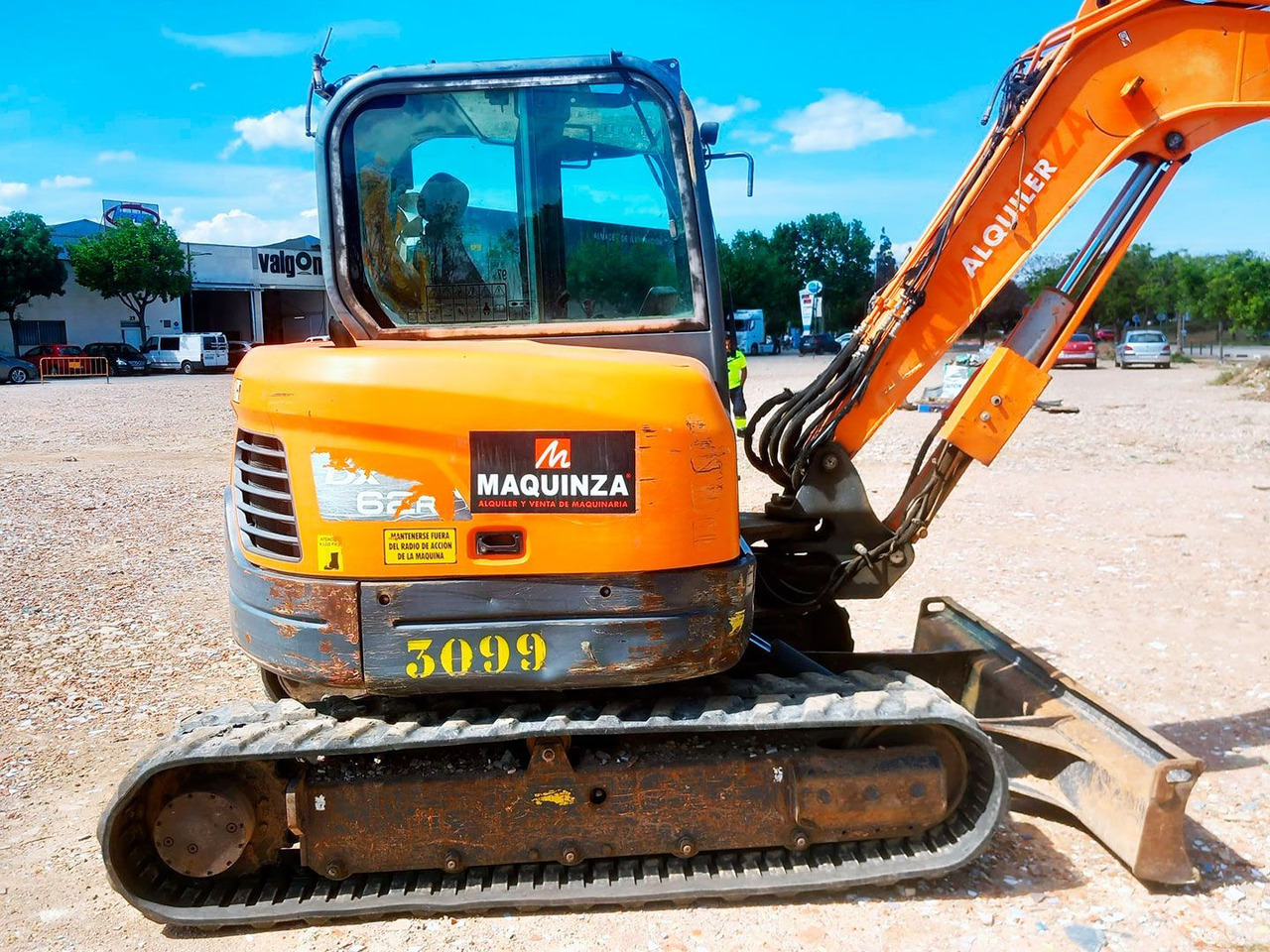 Mini excavator DOOSAN DX62R-3: picture 6