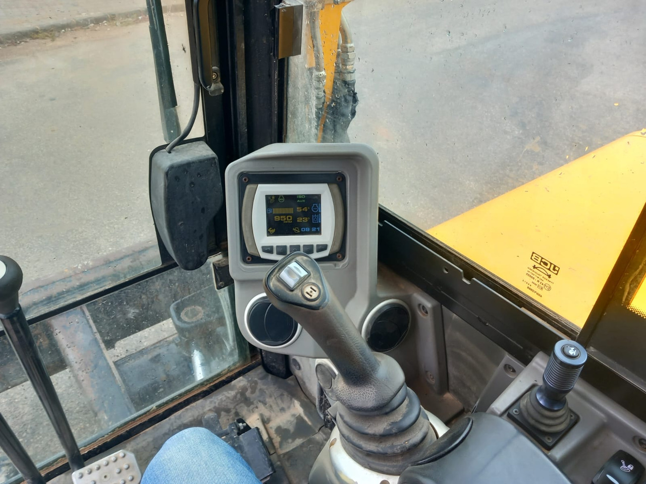 JCB 85Z - Mini excavator: picture 5 JCB 85Z - Mini excavator: picture 5