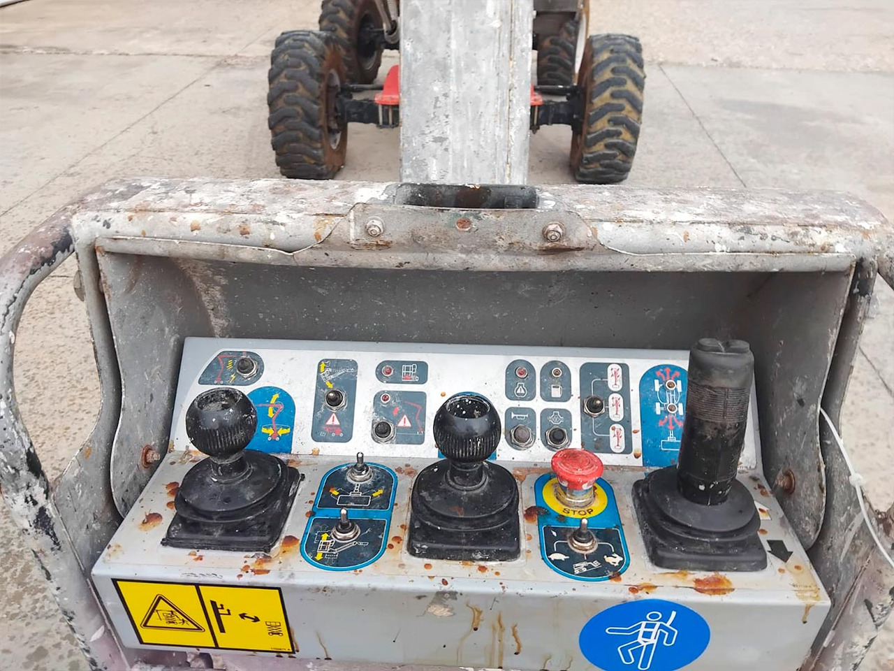 Articulated boom MANITOU 180ATJ: picture 13 Articulated boom MANITOU 180ATJ: picture 13