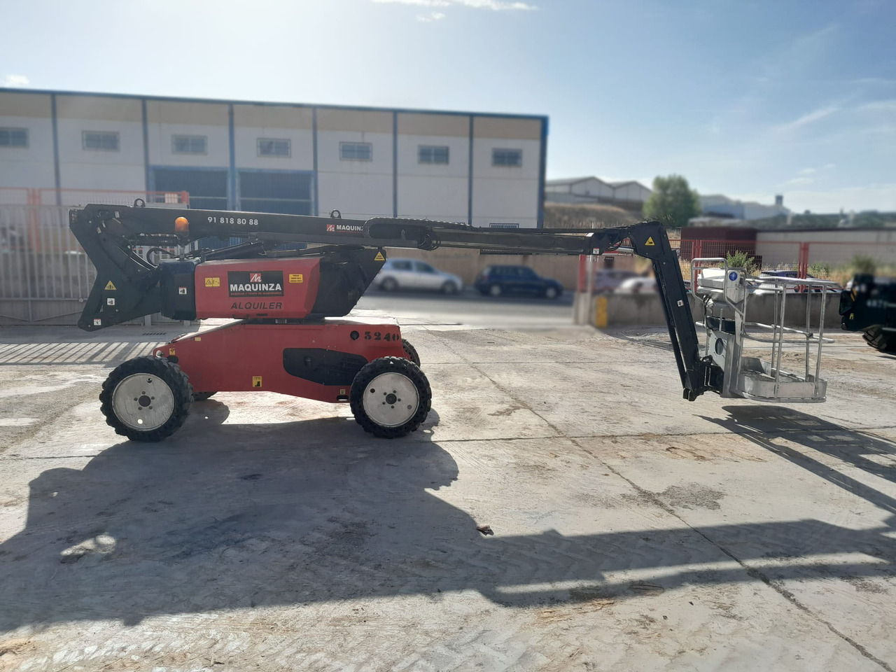 MANITOU MAN GO 12 - Articulated boom: picture 4 MANITOU MAN GO 12 - Articulated boom: picture 4