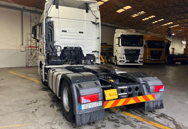 MAN TGX 18.500 4X2 BLS - Tractor truck: picture 4 MAN TGX 18.500 4X2 BLS - Tractor truck: picture 4