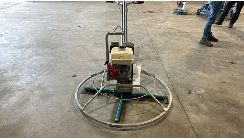 B-Mac VLINDER (BELGIAN MACHINE / GOOD CONDITION) - Power trowel: picture 2 B-Mac VLINDER (BELGIAN MACHINE / GOOD CONDITION) - Power trowel: picture 2