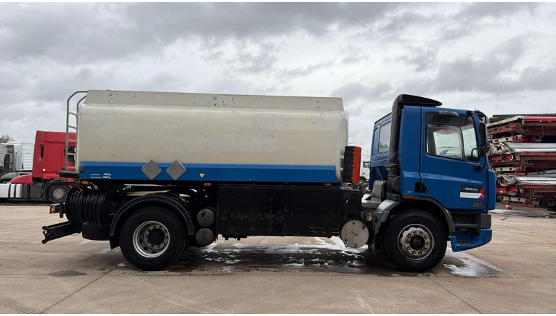 DAF CF 75.290 (15000L / 2 COMPARTIMENTS / MANUAL PUMP / EURO 2 / MANUAL GEARBOX) - Tanker truck: picture 3 DAF CF 75.290 (15000L / 2 COMPARTIMENTS / MANUAL PUMP / EURO 2 / MANUAL GEARBOX) - Tanker truck: picture 3