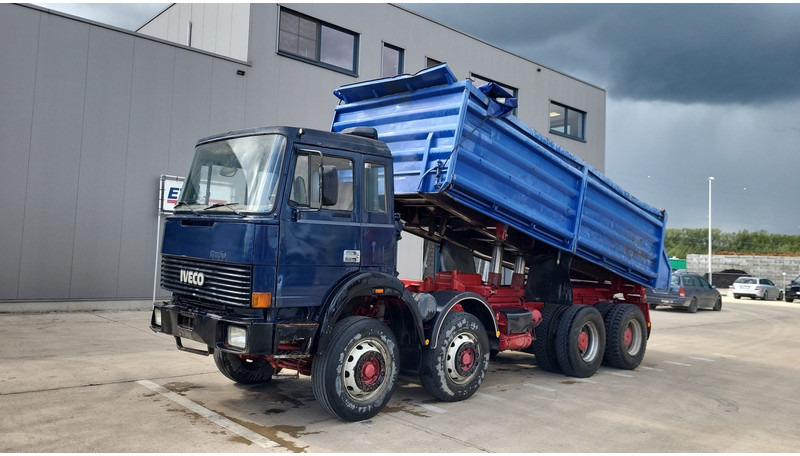 Iveco Magirus 340-34 (GRAND PONT / LAMES / POMPE MANUELLE / PARFAIT) - Tipper: picture 1 Iveco Magirus 340-34 (GRAND PONT / LAMES / POMPE MANUELLE / PARFAIT) - Tipper: picture 1