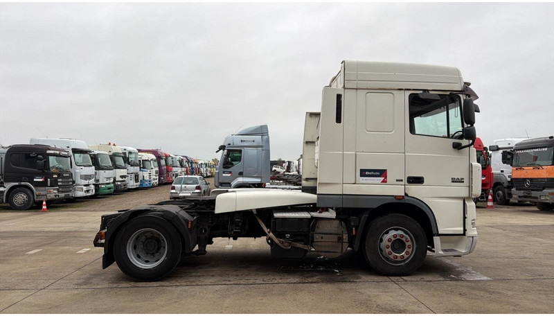 DAF 105 XF 410 (BOITE MANUELLE / MANUAL GEARBOX) - Tractor truck: picture 3 DAF 105 XF 410 (BOITE MANUELLE / MANUAL GEARBOX) - Tractor truck: picture 3