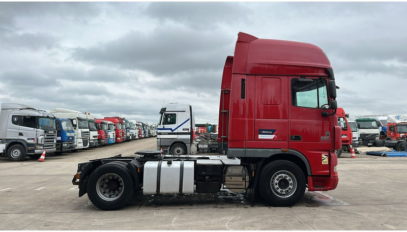 DAF 105 XF 460 (BOITE MANUELLE / MANUAL GEARBOX / TRES PROPRE) - Tractor truck: picture 4 DAF 105 XF 460 (BOITE MANUELLE / MANUAL GEARBOX / TRES PROPRE) - Tractor truck: picture 4