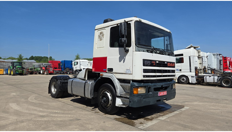 DAF 95 ATI 400 (EURO 2 / MANUAL PUMP / MANUAL GEARBOX / POMPE MANUELLE) - Tractor truck: picture 2 DAF 95 ATI 400 (EURO 2 / MANUAL PUMP / MANUAL GEARBOX / POMPE MANUELLE) - Tractor truck: picture 2