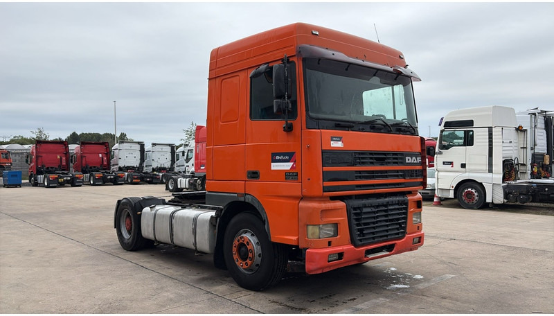 DAF 95 XF 430 (EURO 3 / BOITE MANUELLE / MANUAL GEARBOX) - Tractor truck: picture 3 DAF 95 XF 430 (EURO 3 / BOITE MANUELLE / MANUAL GEARBOX) - Tractor truck: picture 3