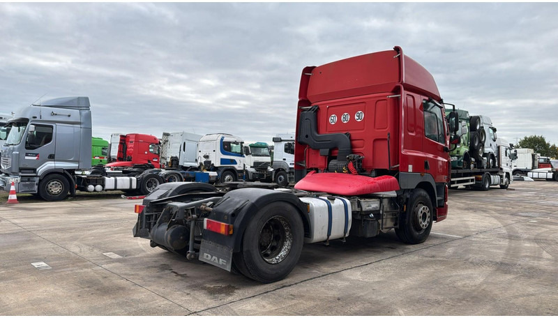 DAF CF 85.410 (BOITE MANUELLE / MANUAL GEARBOX) - Tractor truck: picture 4 DAF CF 85.410 (BOITE MANUELLE / MANUAL GEARBOX) - Tractor truck: picture 4