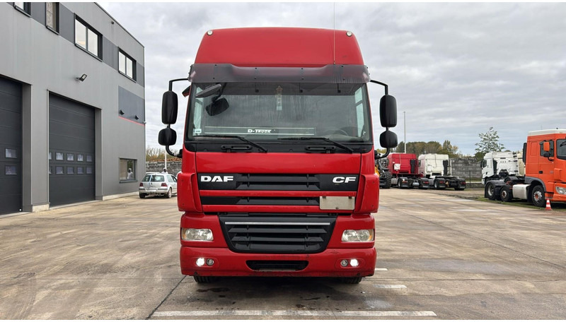 DAF CF 85.410 (BOITE MANUELLE / MANUAL GEARBOX) - Tractor truck: picture 2 DAF CF 85.410 (BOITE MANUELLE / MANUAL GEARBOX) - Tractor truck: picture 2