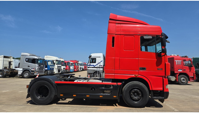 DAF XF 105.410 (BOITE MANUELLE / SUPER PROPRE !!! / TRES BONNE ETAT / AIRCO / MANUAL GEARBOX) - Tractor truck: picture 4 DAF XF 105.410 (BOITE MANUELLE / SUPER PROPRE !!! / TRES BONNE ETAT / AIRCO / MANUAL GEARBOX) - Tractor truck: picture 4