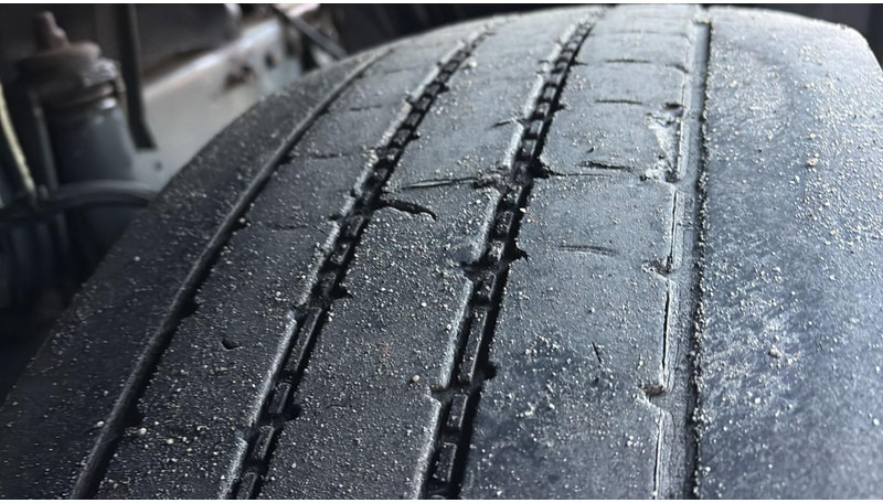 Tractor truck DAF XF 105.460 (BOITE MANUELLE / MANUAL GEARBOX): picture 10 Tractor truck DAF XF 105.460 (BOITE MANUELLE / MANUAL GEARBOX): picture 10