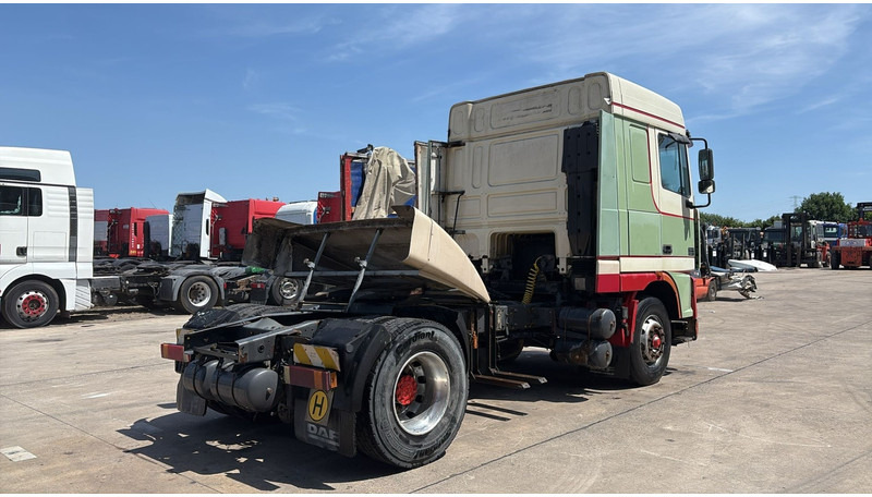 DAF XF 95.430 (EURO 3 / BOITE MANUELLE / MANUAL GEARBOX) - Tractor truck: picture 5 DAF XF 95.430 (EURO 3 / BOITE MANUELLE / MANUAL GEARBOX) - Tractor truck: picture 5