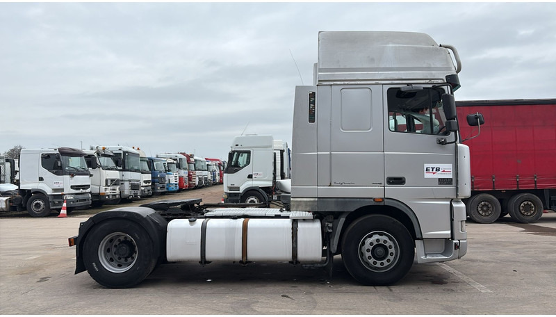 DAF XF 95.480 (EURO 3 / MANUAL GEARBOX / BOITE MANUELLE) - Tractor truck: picture 4 DAF XF 95.480 (EURO 3 / MANUAL GEARBOX / BOITE MANUELLE) - Tractor truck: picture 4