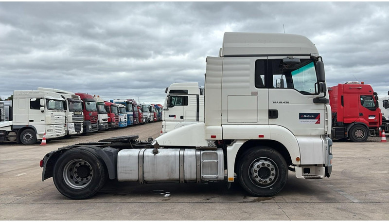 MAN TGA 18.430 (PTO / POMPE HYDRAULIQUE / MANUAL GEARBOX / BOITE MANUELLE / HYDRAULIC PUMP) - Tractor truck: picture 3 MAN TGA 18.430 (PTO / POMPE HYDRAULIQUE / MANUAL GEARBOX / BOITE MANUELLE / HYDRAULIC PUMP) - Tractor truck: picture 3