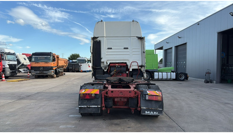 MAN TGA 18.480 (POMPE MANUELLE / MANUAL PUMP / MANUAL GEARBOX / BOITE MANUELLE) - Tractor truck: picture 5 MAN TGA 18.480 (POMPE MANUELLE / MANUAL PUMP / MANUAL GEARBOX / BOITE MANUELLE) - Tractor truck: picture 5