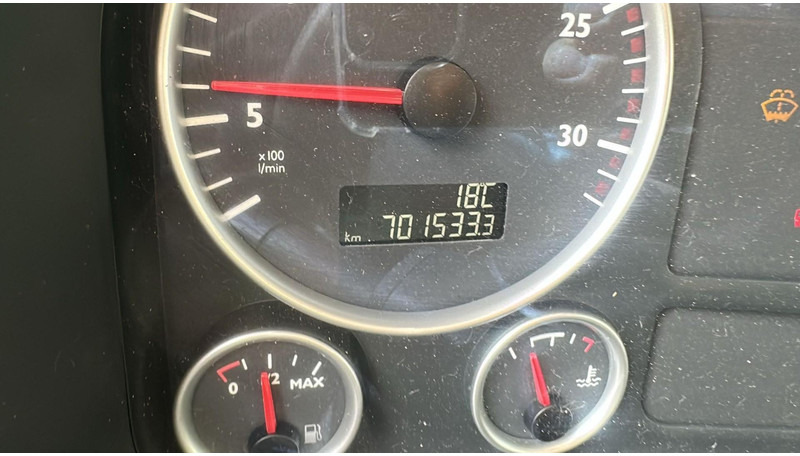 Tractor truck MAN TGX 18.400 (BE TRUCK / EURO 5 EEV / PTO / HYDRAULIC PUMP): picture 18 Tractor truck MAN TGX 18.400 (BE TRUCK / EURO 5 EEV / PTO / HYDRAULIC PUMP): picture 18