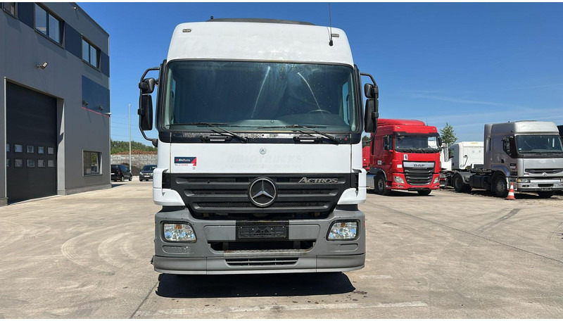 Mercedes-Benz Actros 1841 (EPS / DEVANT LAMES / PROPRE / MP2 / 3 PEDALES / V6) - Tractor truck: picture 3 Mercedes-Benz Actros 1841 (EPS / DEVANT LAMES / PROPRE / MP2 / 3 PEDALES / V6) - Tractor truck: picture 3