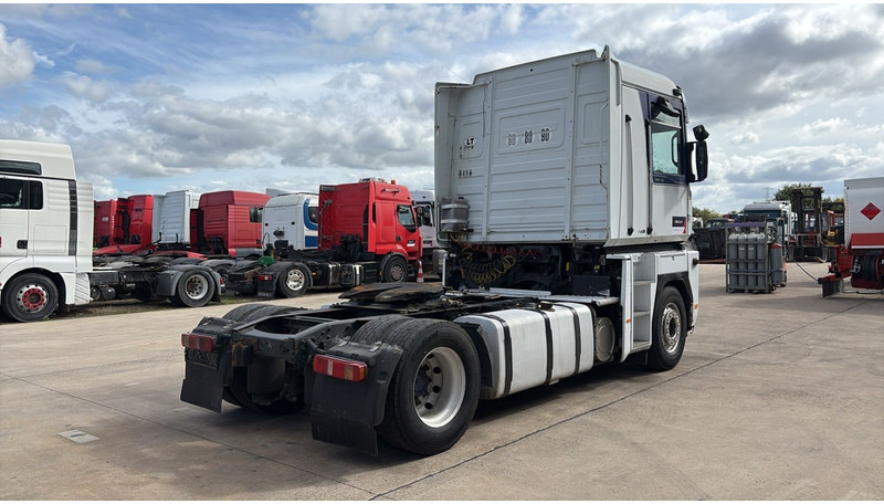 Renault Magnum 440 (BOITE MANUELLE / MANUAL GEARBOX) - Tractor truck: picture 4 Renault Magnum 440 (BOITE MANUELLE / MANUAL GEARBOX) - Tractor truck: picture 4