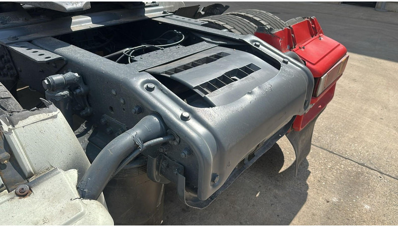 Tractor truck Scania 124-470 (MANUAL GEARBOX / BOITE MANUELLE / PDE): picture 12