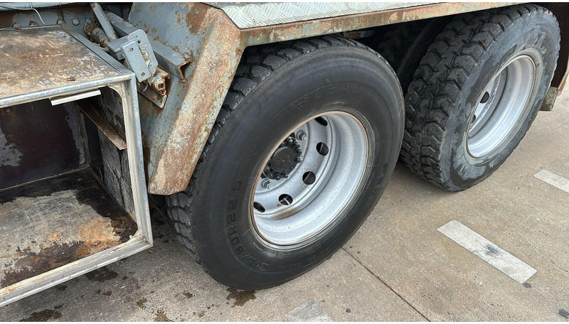 Tipper Volvo FL 12.380 (8X4 /STEEL SUSP. / BOITE MANUELLE / MANUAL GEARBOX): picture 12