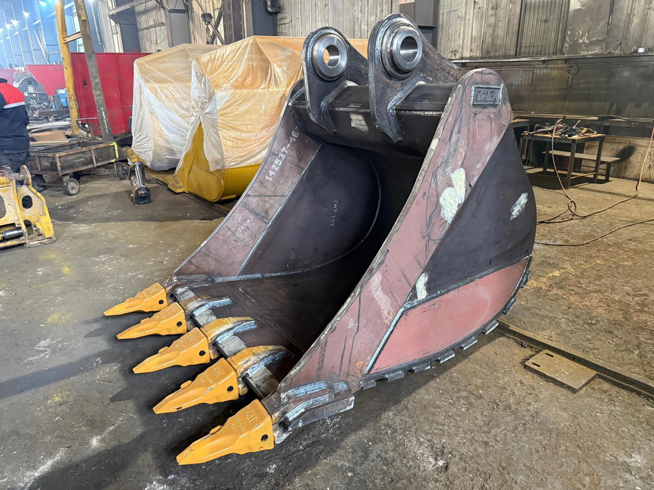 CAT 352 General Purpose Bucket - Excavator bucket for Crawler excavator: picture 2 CAT 352 General Purpose Bucket - Excavator bucket for Crawler excavator: picture 2