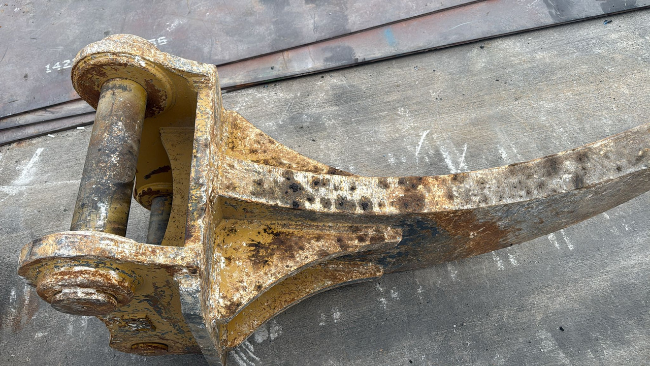 CATERPILLAR 336 Ripper from STOCK - Ripper for Crawler excavator: picture 4 CATERPILLAR 336 Ripper from STOCK - Ripper for Crawler excavator: picture 4