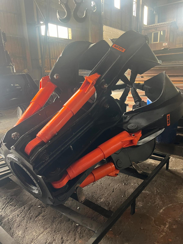 Liebherr LH80 Polyp Attachment - Grapple for Waste/ Industry handler: picture 3 Liebherr LH80 Polyp Attachment - Grapple for Waste/ Industry handler: picture 3