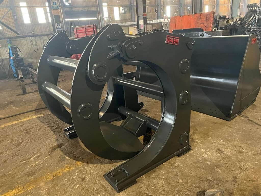 Volvo L60 - Grapple for Forestry equipment: picture 3 Volvo L60 - Grapple for Forestry equipment: picture 3