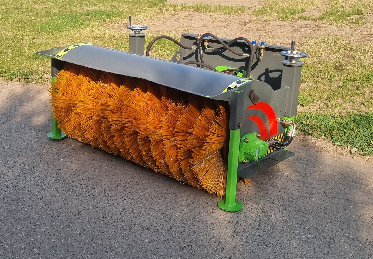 Rolbezem 1,30m nylon/staal hydraulisch - Broom for Loader: picture 1 Rolbezem 1,30m nylon/staal hydraulisch - Broom for Loader: picture 1
