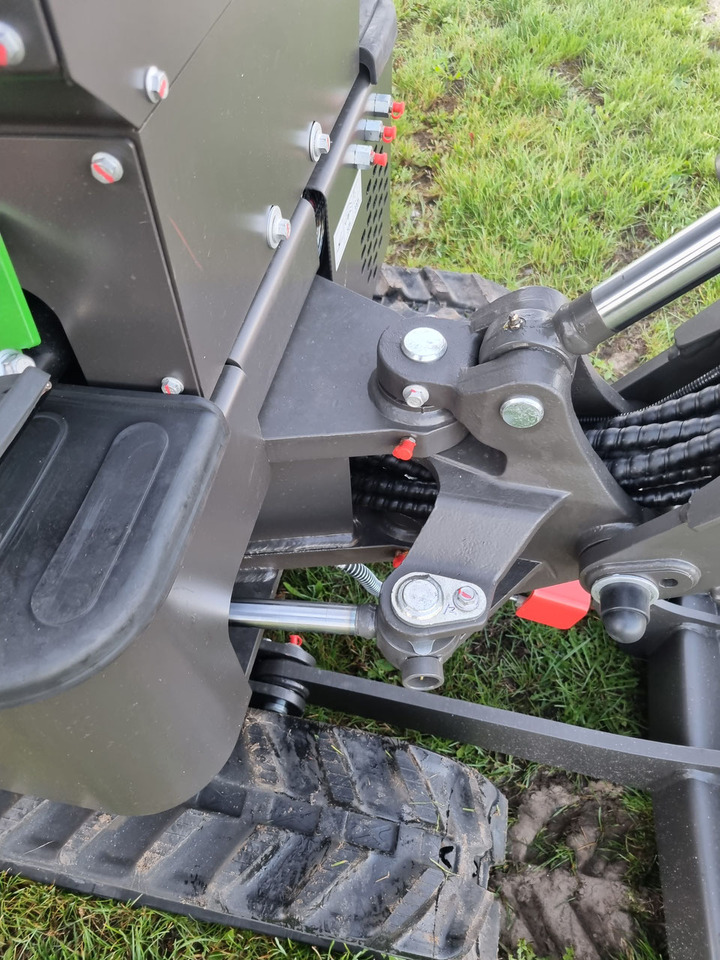 Mini excavator WCM CTX 8010 Diesel: picture 13