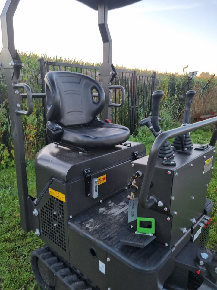 Mini excavator WCM CTX 8010 Diesel: picture 16