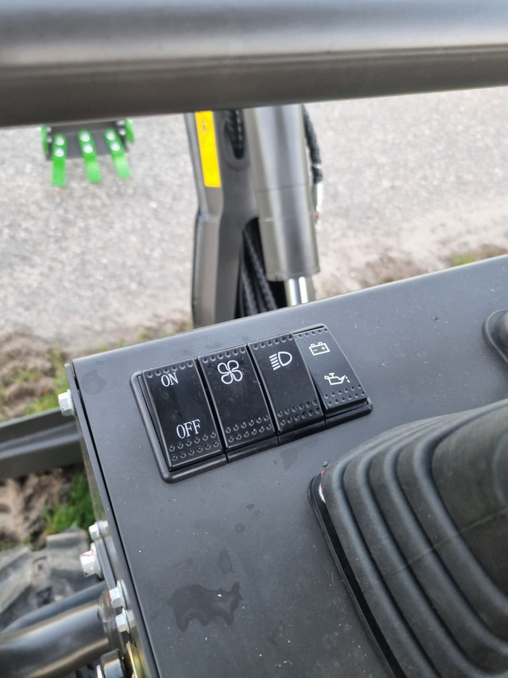 Mini excavator WCM CTX 8010 Diesel: picture 20