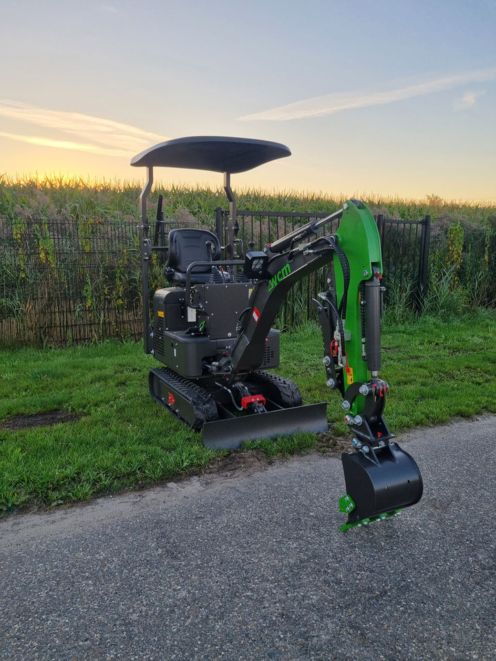Mini excavator WCM CTX 8010 Diesel: picture 8