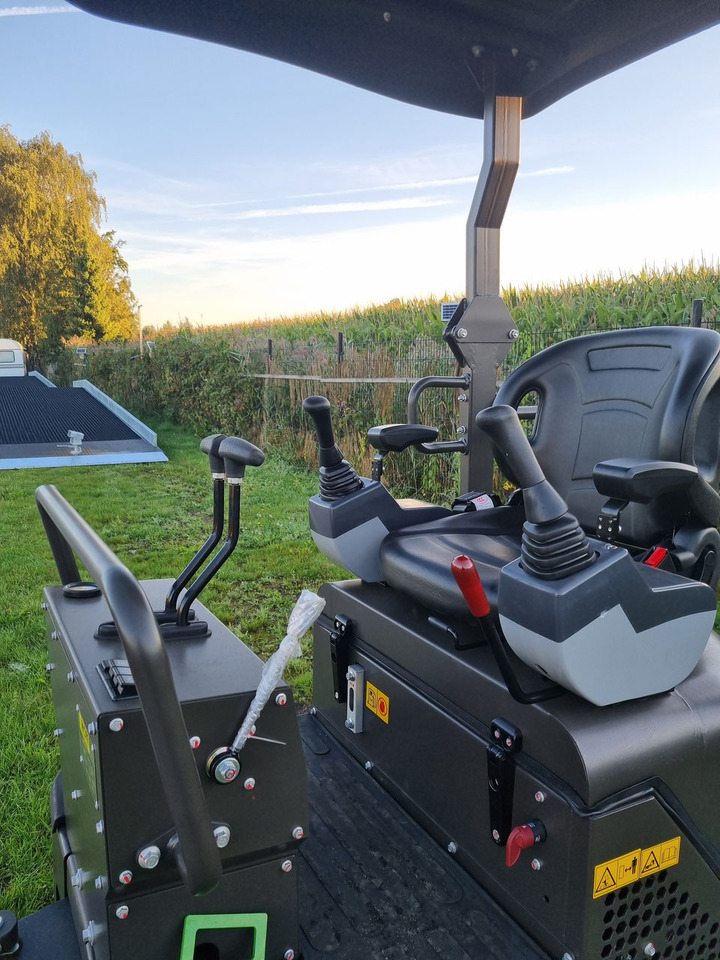 Mini excavator WCM CTX 8010 Servo Diesel: picture 19