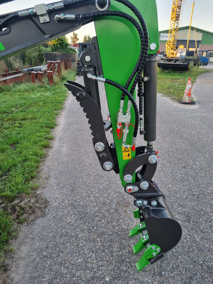 Mini excavator WCM CTX 8010 Servo Diesel: picture 10