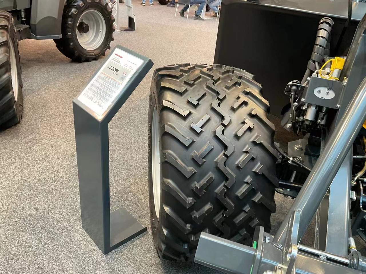 Wheel loader WCM-L2814: picture 8