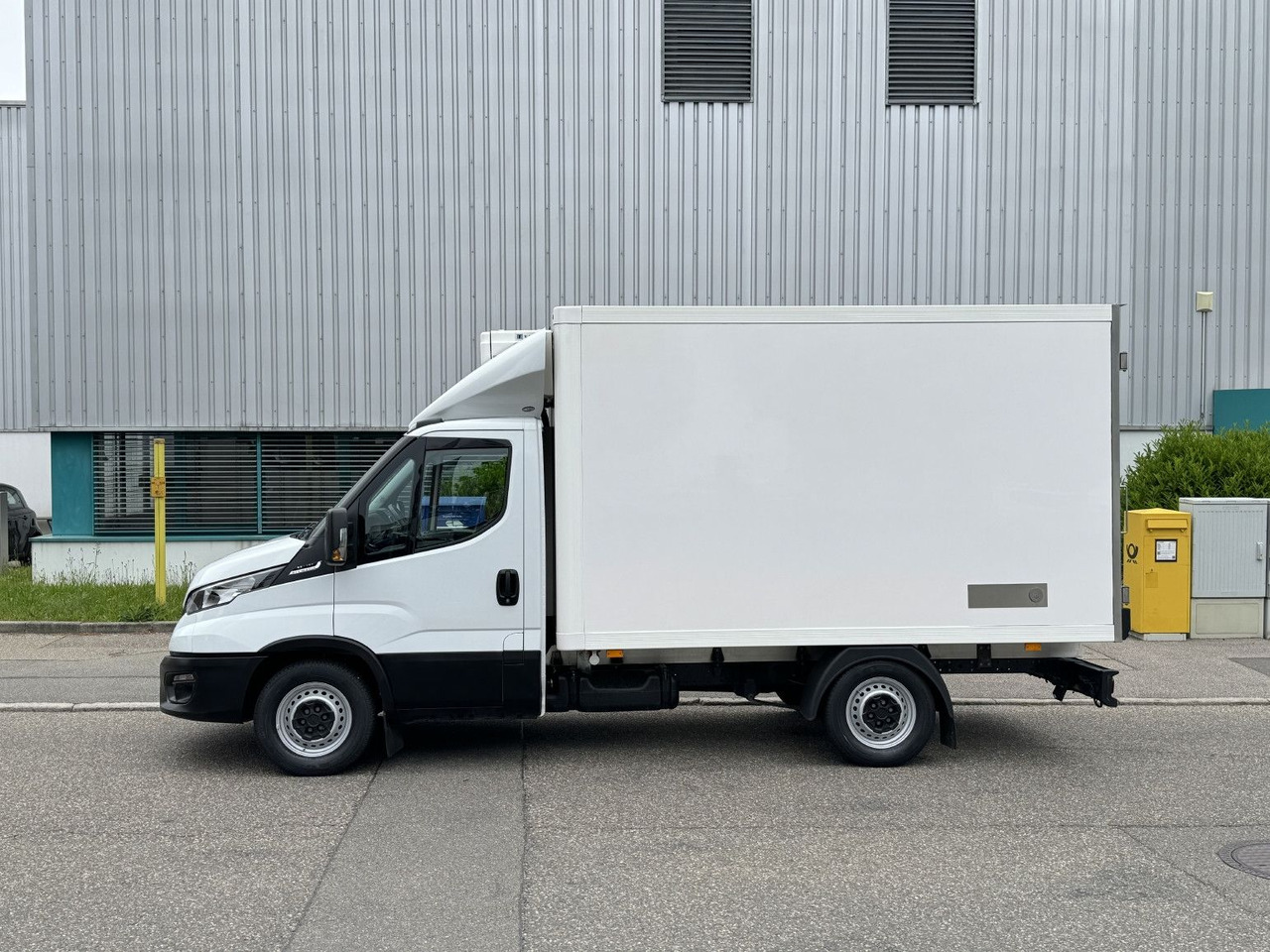 Iveco Daily 35s160 Tiefkühl TK V-500 Air-Pro Hi-Matic - Refrigerated delivery van: picture 4 Iveco Daily 35s160 Tiefkühl TK V-500 Air-Pro Hi-Matic - Refrigerated delivery van: picture 4
