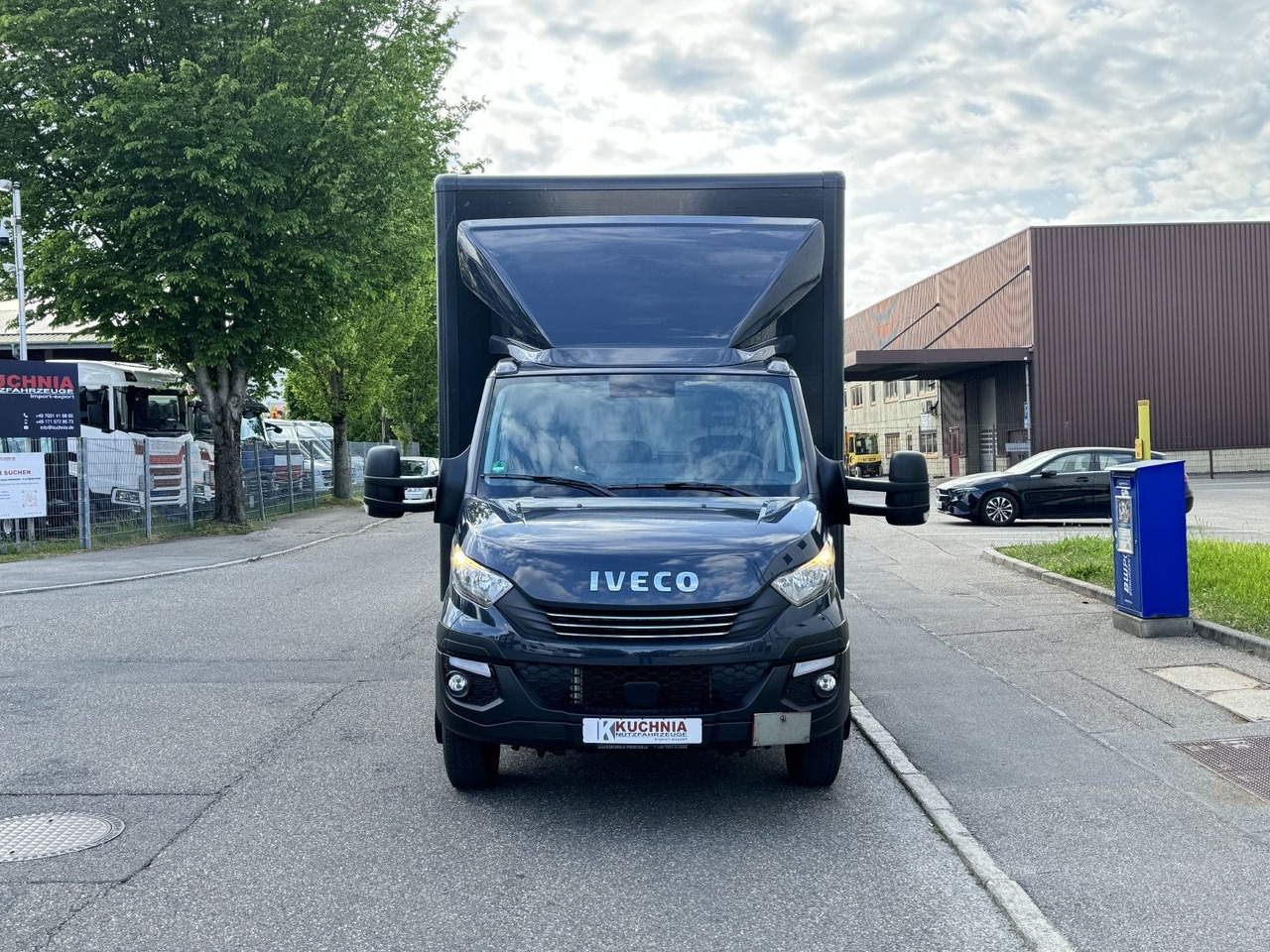 Iveco Daily 72c180 Hi-Matic Koffer LBW Luftgef. Klima - Closed box van: picture 2 Iveco Daily 72c180 Hi-Matic Koffer LBW Luftgef. Klima - Closed box van: picture 2