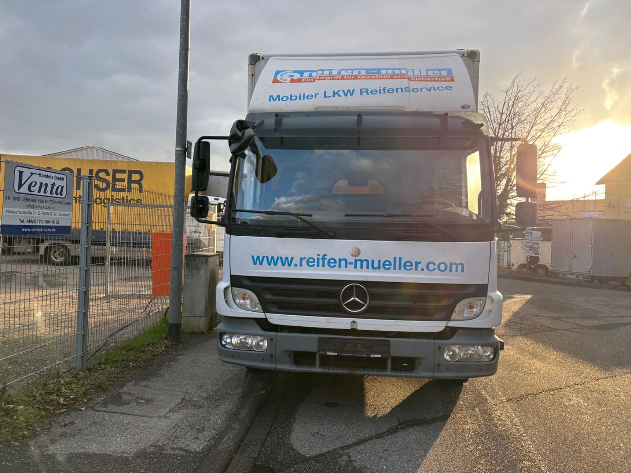 Mercedes-Benz Atego II 818L, Euro-5, LBW , Foll-Varbereit - Box truck: picture 2 Mercedes-Benz Atego II 818L, Euro-5, LBW , Foll-Varbereit - Box truck: picture 2