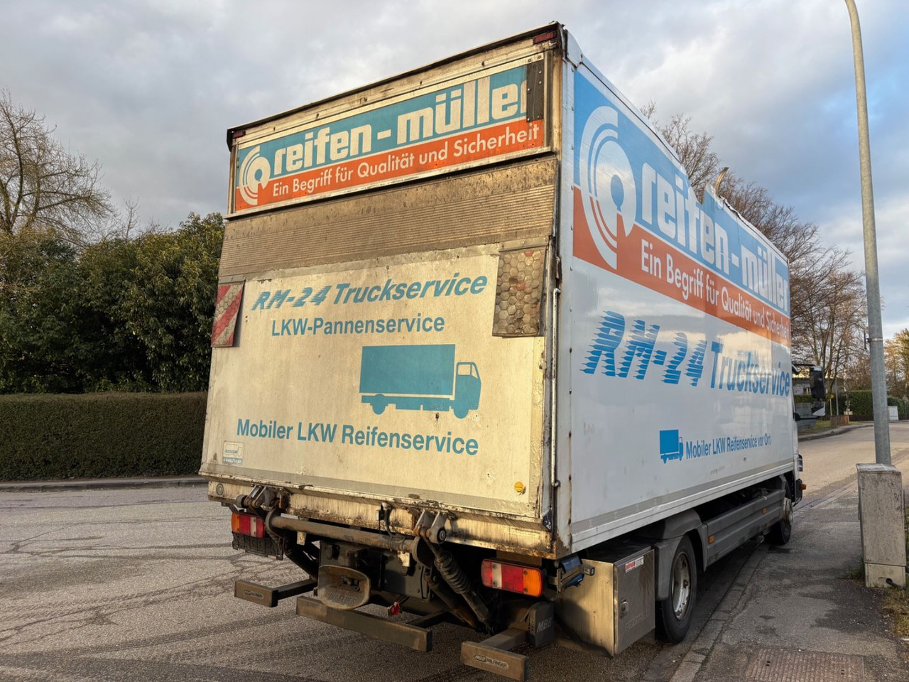 Mercedes-Benz Atego II 818L, Euro-5, LBW , Foll-Varbereit - Box truck: picture 4 Mercedes-Benz Atego II 818L, Euro-5, LBW , Foll-Varbereit - Box truck: picture 4