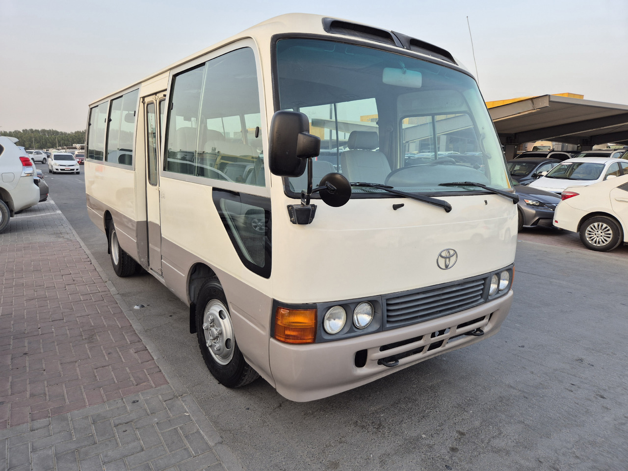 TOYOTA Coaster ... 25 places ...climatisé - Minibus, Passenger van: picture 1 TOYOTA Coaster ... 25 places ...climatisé - Minibus, Passenger van: picture 1