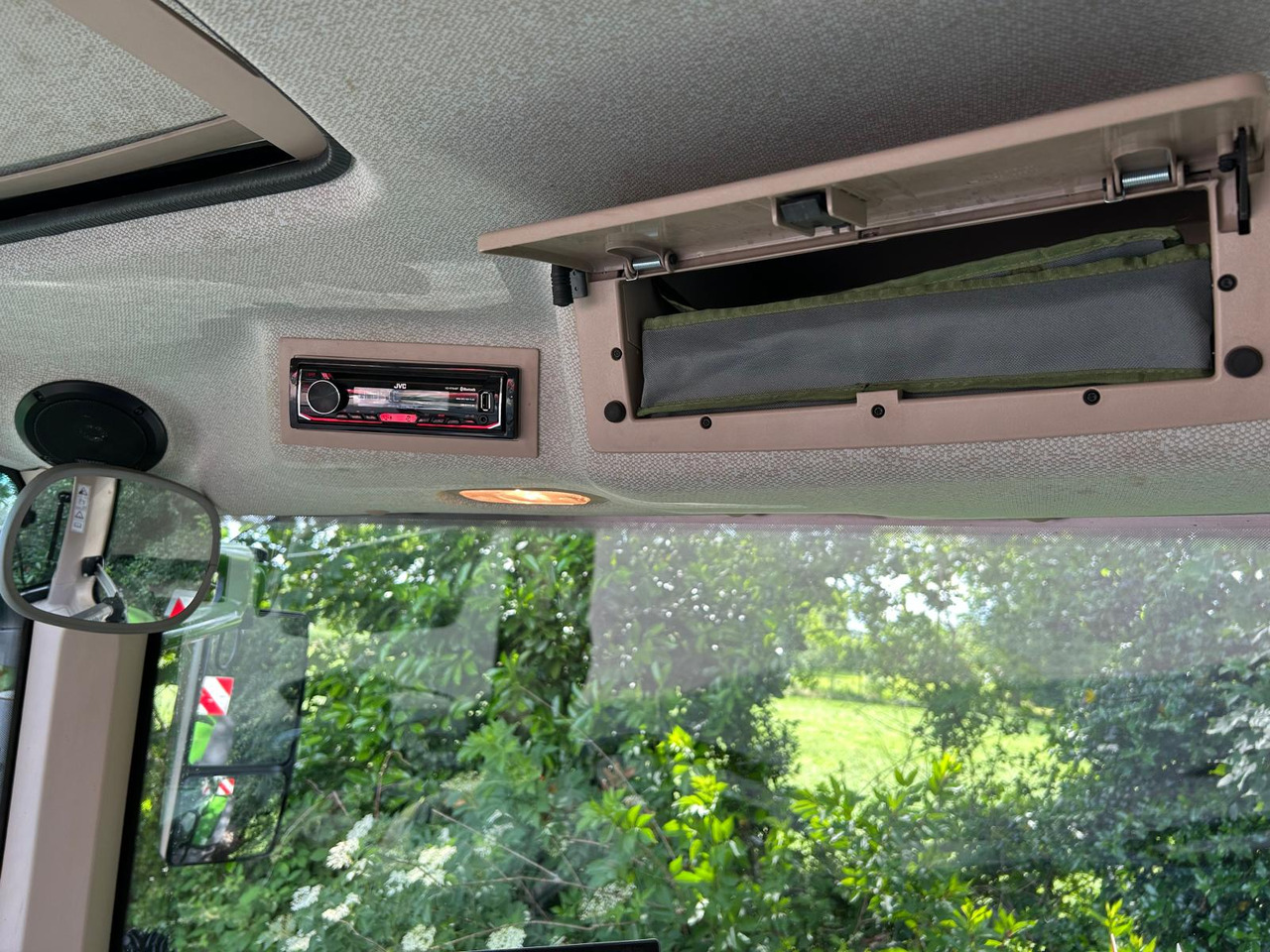 Farm tractor FENDT 828 Vario S4 ProfiPlus: picture 35