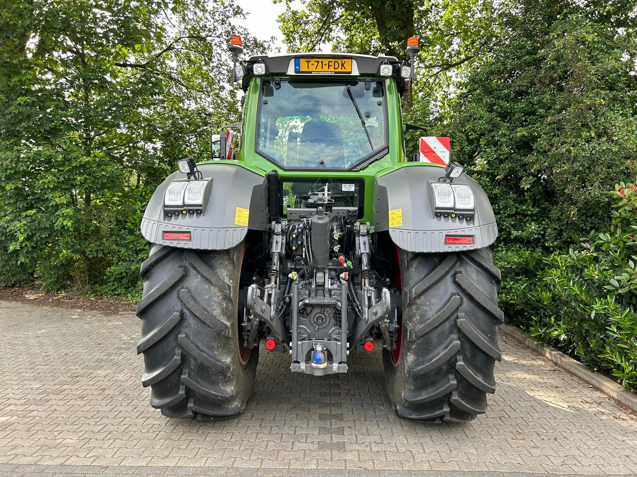 Farm tractor FENDT 828 Vario S4 ProfiPlus: picture 14