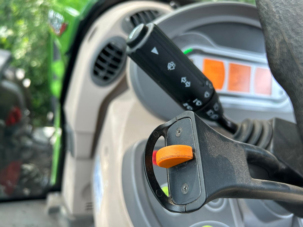 Farm tractor FENDT 828 Vario S4 ProfiPlus: picture 29